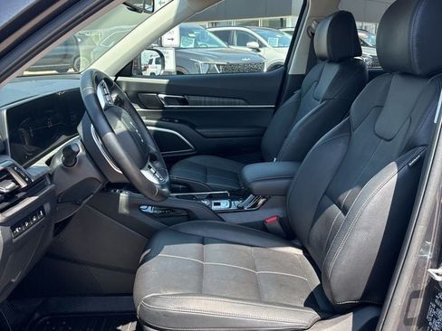 Used 2024 Kia Telluride EX AWD/4WD image 11