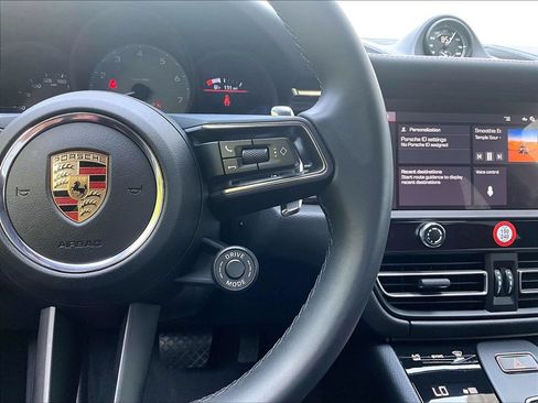 Certified 2026 Porsche Macan S AWD/4WD image 24