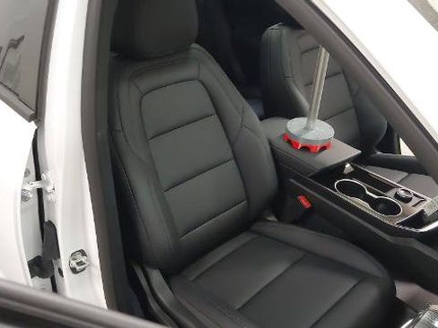 New 2026 Chevrolet Equinox LT w/ Convenience Package II image 26