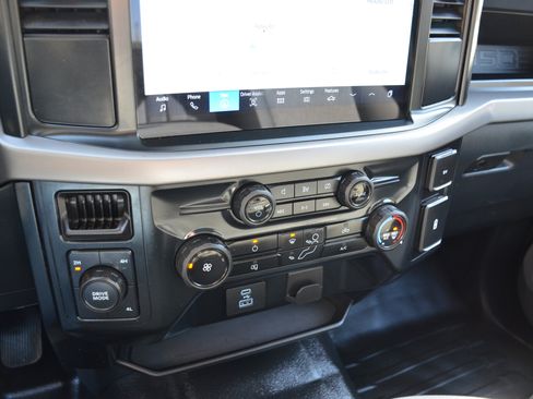 Used 2024 Ford F150 XL image 14