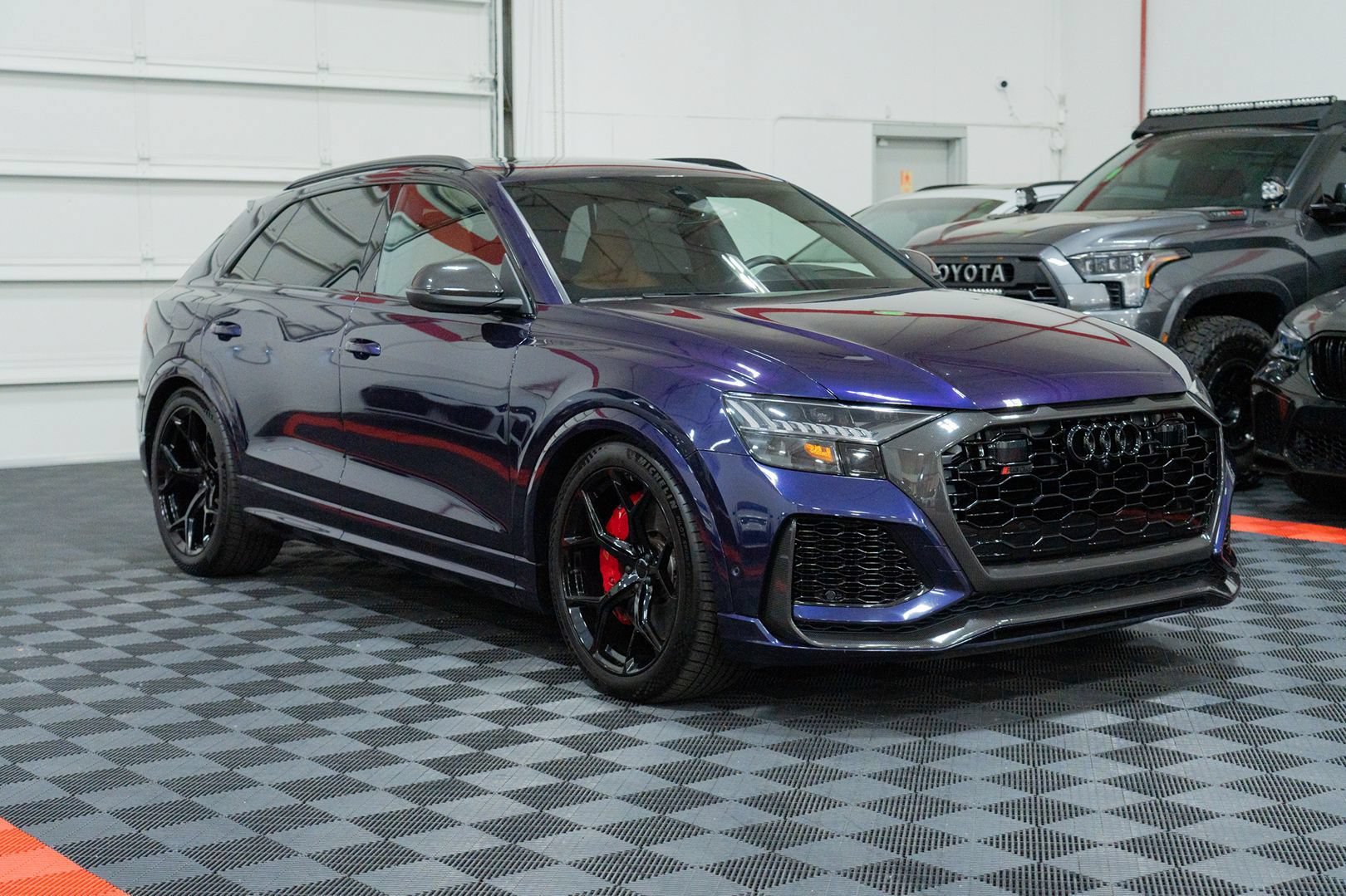 Used 2023 Audi RS Q8 AWD/4WD image 13