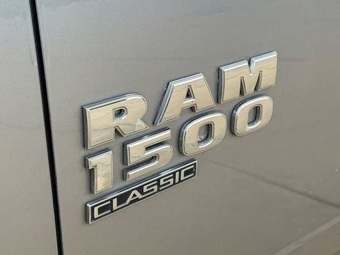 Used 2021 RAM 1500 Classic SLT RWD image 6