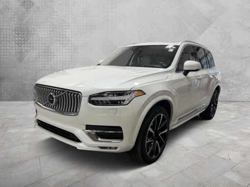 Used 2023 Volvo XC90 B5 Plus w/ Protection Package Premier image 4