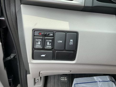 Used 2015 Honda Odyssey EX-L image 20