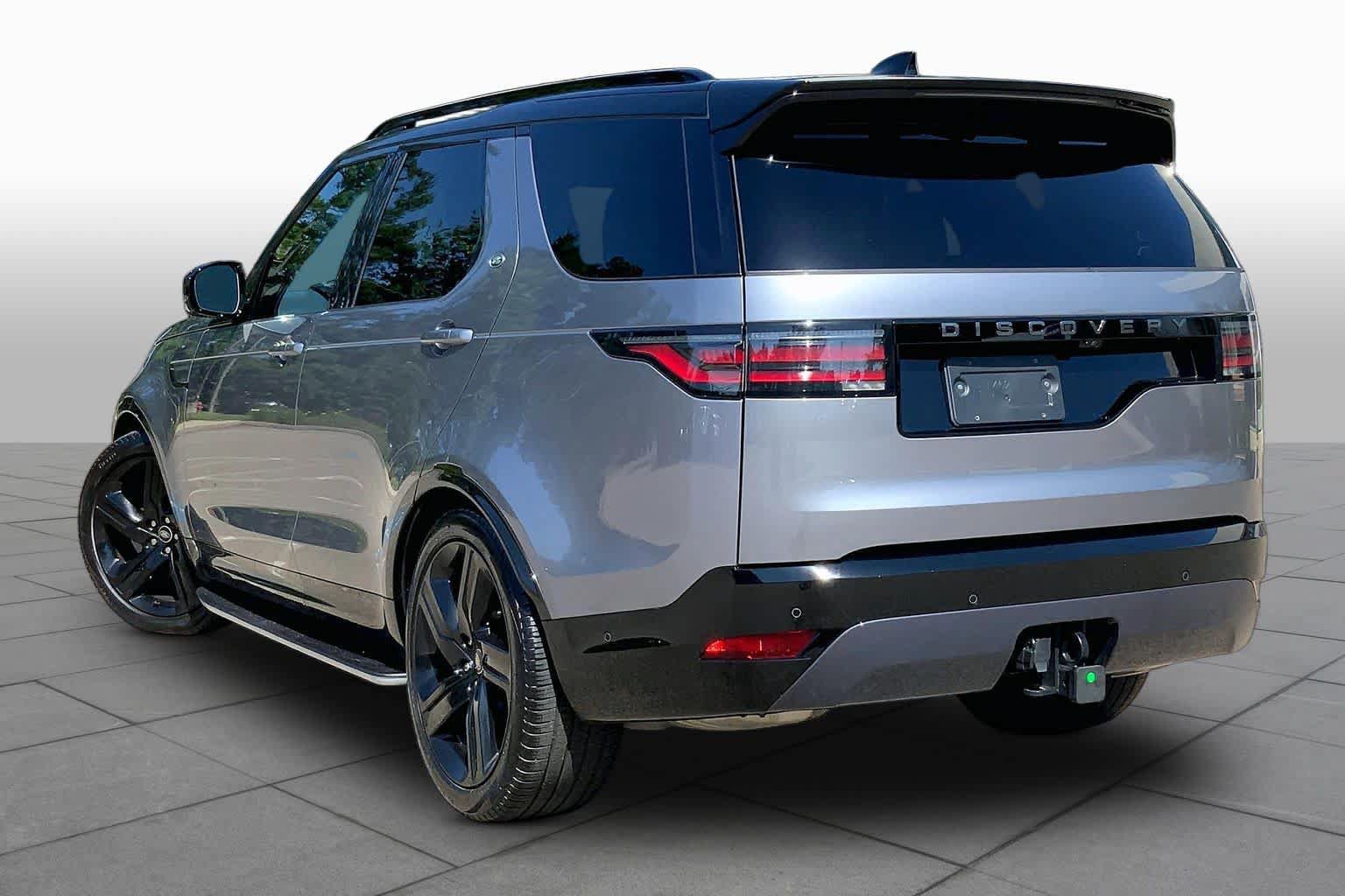 Used 2025 Land Rover Discovery Dynamic SE AWD/4WD image 21