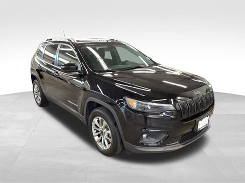 Used 2019 Jeep Cherokee Latitude Plus AWD/4WD image 24