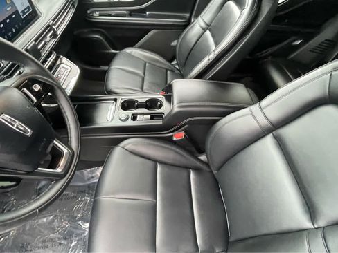 Used 2023 Lincoln Corsair AWD image 29