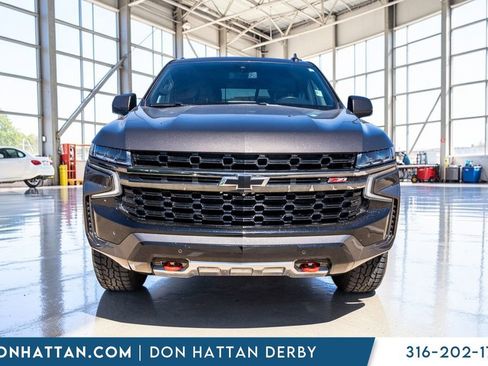 Used 2021 Chevrolet Tahoe Z71 w/ Z71 Signature Package image 27