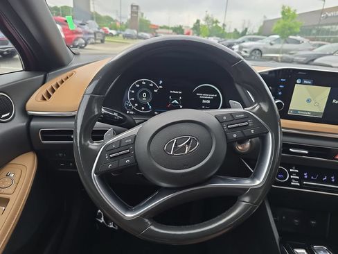 Used 2020 Hyundai Sonata Limited FWD image 14