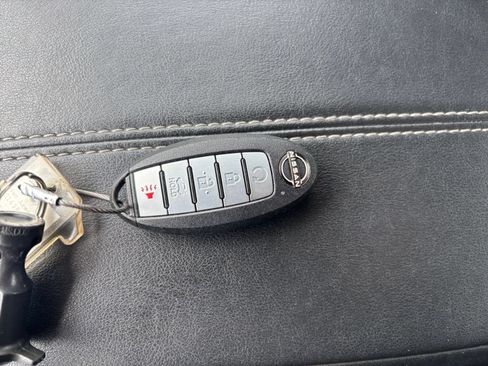 Used 2025 Nissan Altima 2.5 SV FWD image 21