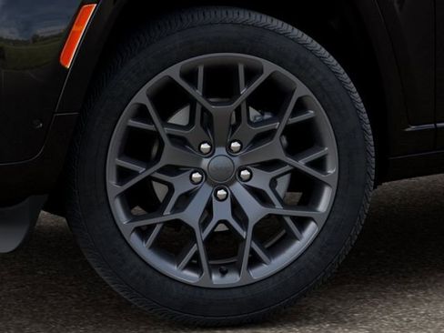 New 2026 Jeep Grand Cherokee Summit AWD/4WD image 8