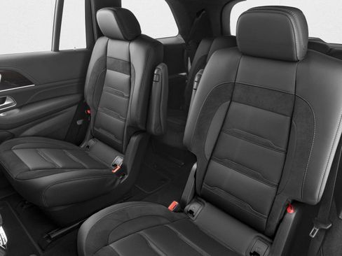 New 2026 Mercedes-Benz GLS 63 AMG 4MATIC image 9