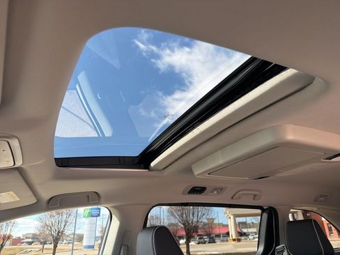 New 2026 Honda Odyssey Touring image 25