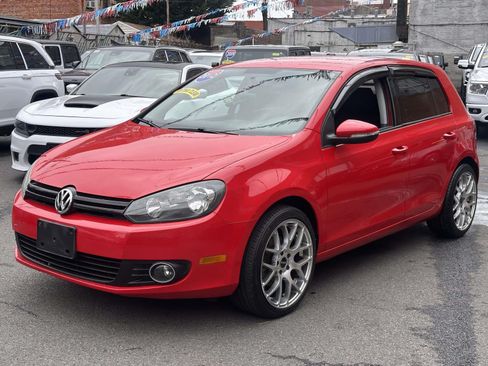 Used 2012 Volkswagen Golf 4-Door FWD image 8