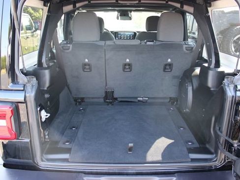 Used 2026 Jeep Wrangler Unlimited Sport AWD/4WD image 35