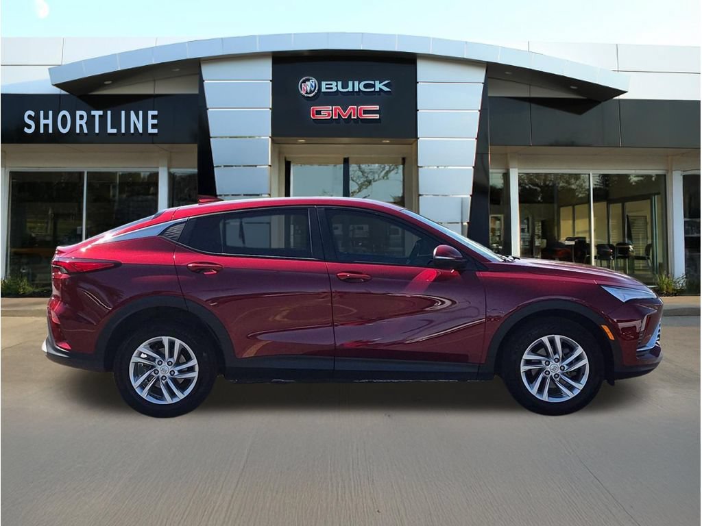 Used 2024 Buick Envista Preferred w/ Convenience I Package FWD image 2