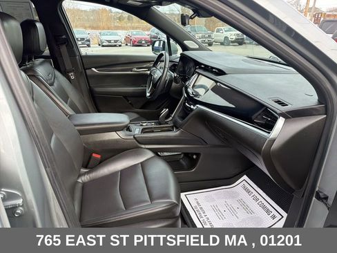 Used 2024 Cadillac XT6 Sport w/ Technology Package AWD/4WD image 26