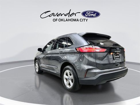Used 2022 Ford Edge SE w/ Cargo Accessory Package image 6