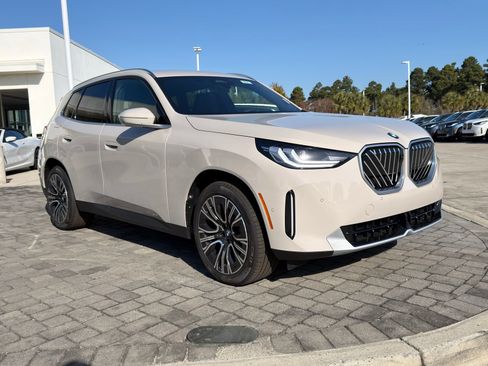 Used 2026 BMW X3 xDrive30i w/ Premium Package AWD/4WD image 7