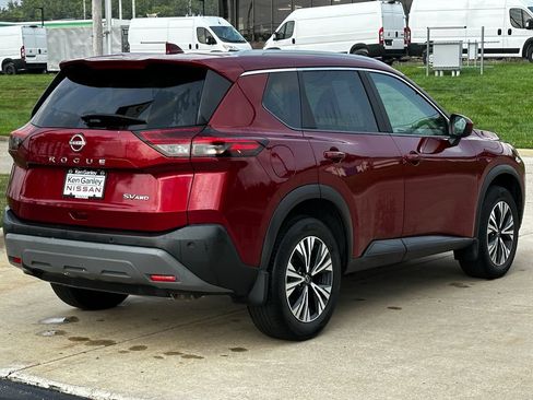 Used 2023 Nissan Rogue SV w/ SV Premium B Package AWD/4WD image 3