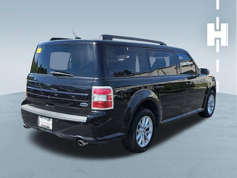 Used 2019 Ford Flex SE image 2