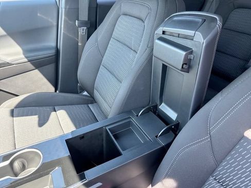 Used 2026 Chevrolet Equinox LT FWD image 21