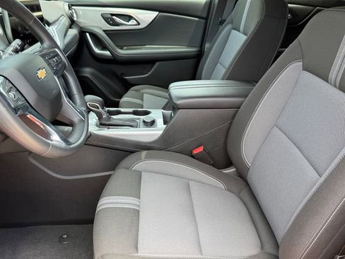 Used 2025 Chevrolet Blazer LT FWD image 10