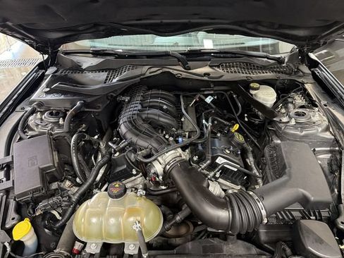Used 2015 Ford Mustang Convertible w/ Equipment Group 051A RWD image 25