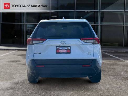 Used 2024 Toyota RAV4 LE image 9