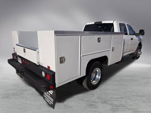New 2026 RAM 3500 Tradesman w/ Chrome Appearance Group image 7