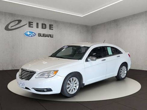 Used 2013 Chrysler 200 Limited FWD image 7