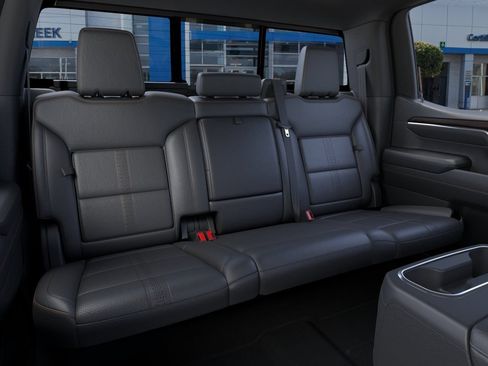 New 2026 Chevrolet Silverado 1500 High Country w/ Technology Package AWD/4WD image 18