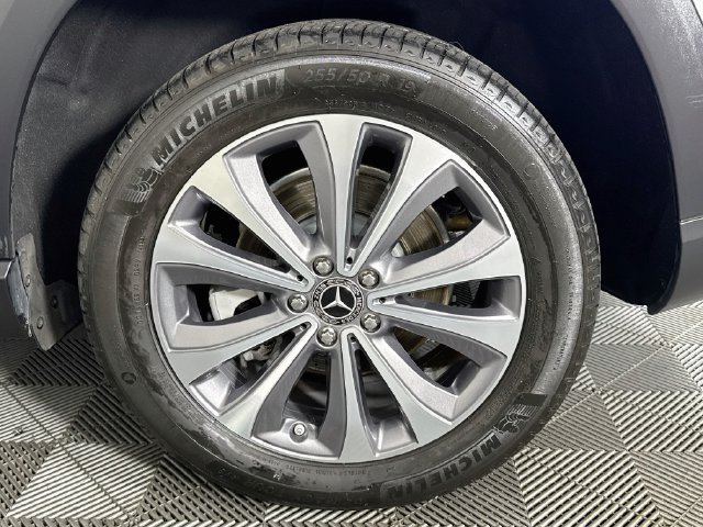 Used 2023 Mercedes-Benz GLE 350 w/ Premium Package image 37