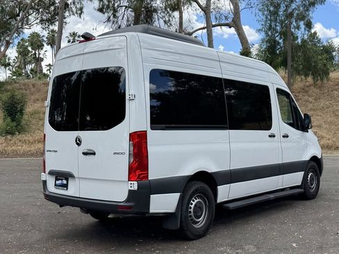 Used 2024 Mercedes-Benz Sprinter 2500 image 4