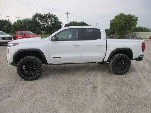 New 2026 GMC Canyon Elevation w/ Convenience Package AWD/4WD image 9