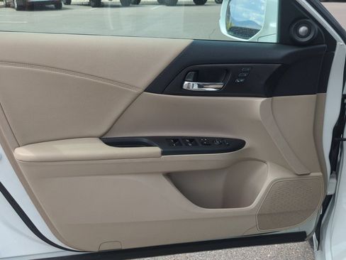 Used 2014 Honda Accord EX-L image 11