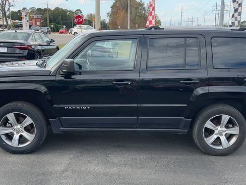 Used 2017 Jeep Patriot High Altitude image 5