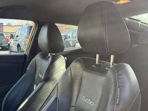 Used 2014 Hyundai Veloster Turbo image 11
