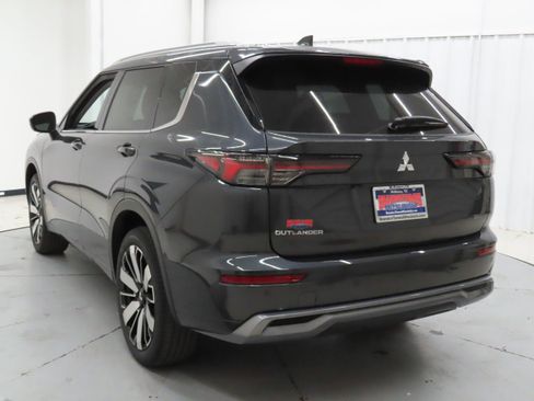 New 2026 Mitsubishi Outlander SEL FWD image 5