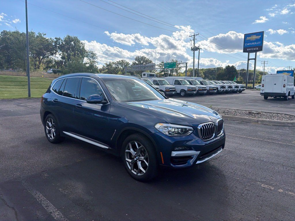 Used 2021 BMW X3 xDrive30i w/ Convenience Package AWD/4WD image 11