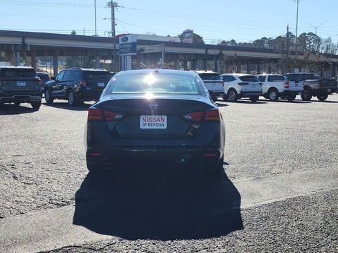 Used 2024 Nissan Altima 2.5 SR image 4