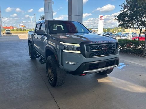 Used 2024 Nissan Frontier PRO-4X w/ Technology Package AWD/4WD image 4