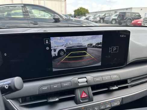 New 2025 Kia K4 LX image 17