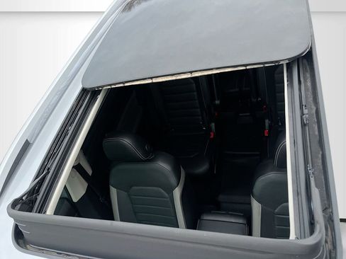 Used 2022 Volkswagen Atlas SEL Premium image 23