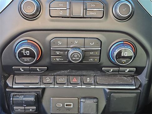 Used 2021 Chevrolet Silverado 1500 LT Trail Boss w/ Bed Protection Package image 22