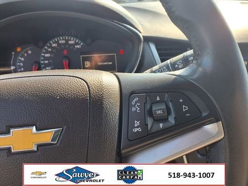 Used 2022 Chevrolet Trax LT w/ Driver Confidence Package image 17