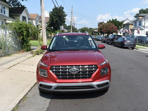 Used 2026 Hyundai Venue SEL FWD image 3