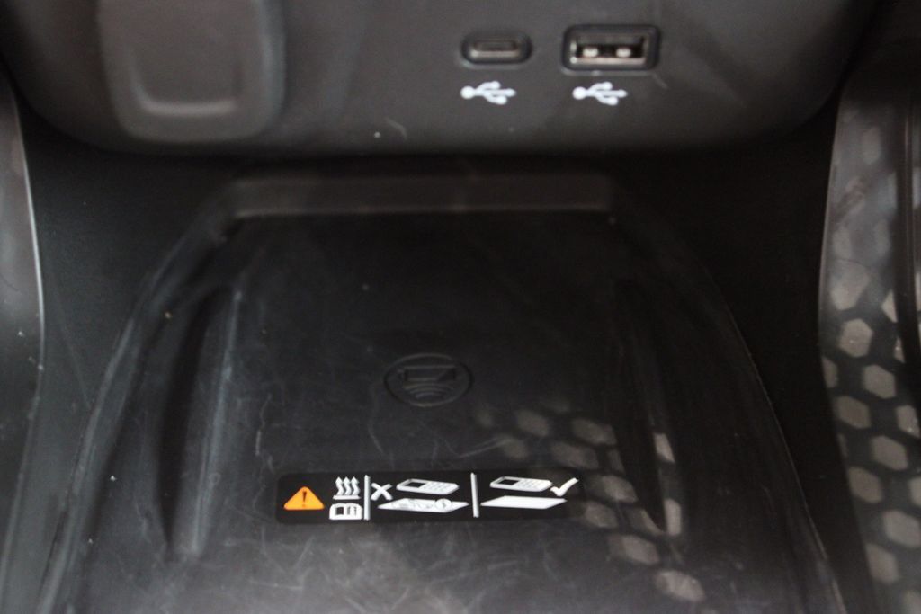 Used 2025 Chevrolet TrailBlazer LT w/ Convenience Package FWD image 18