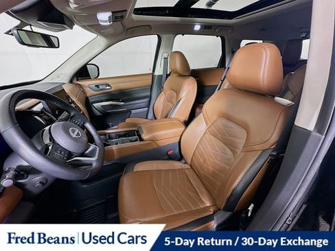Used 2023 Nissan Pathfinder Platinum image 22