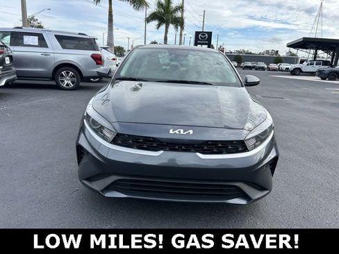 Used 2022 Kia Forte LXS image 2